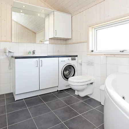Tatil Evi With Private Hot Tub And Sauna Großenbrode