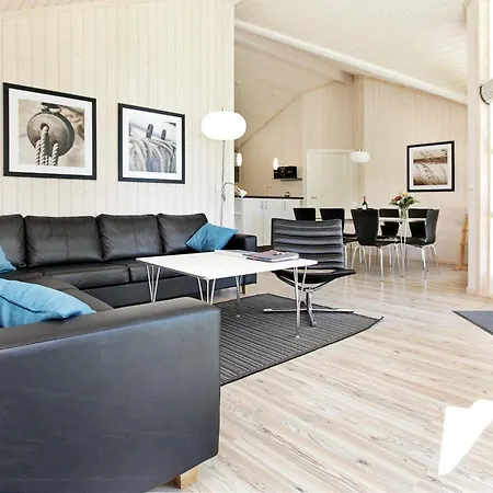 Tatil Evi With Private Hot Tub And Sauna Großenbrode