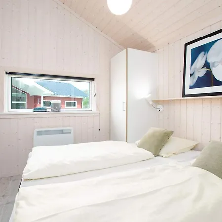 Tatil Evi With Private Hot Tub And Sauna Großenbrode